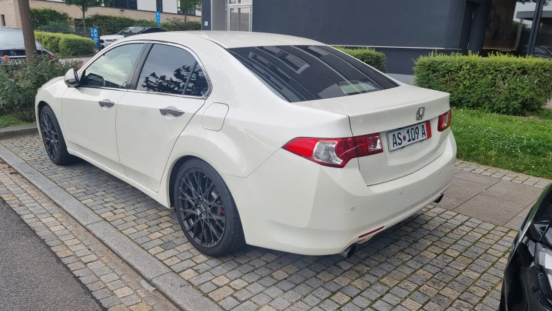 Honda Accord 2 4 EXCLUSIVE , снимка 16 - Автомобили и джипове - 51628648