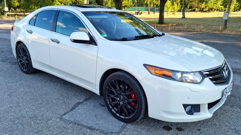 Honda Accord 2 4 EXCLUSIVE , снимка 7 - Автомобили и джипове - 51628648