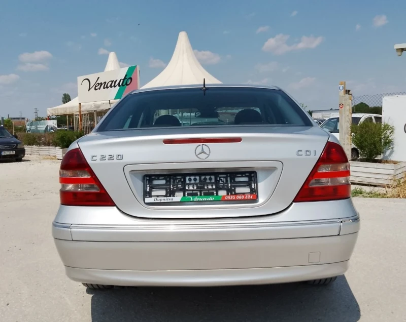 Mercedes-Benz C 220 Ц220, снимка 5 - Автомобили и джипове - 50662436