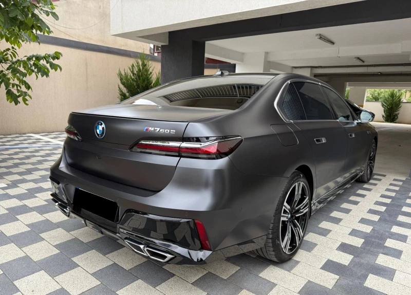 BMW 760 e Plug-in Hybrid xDrive, снимка 2 - Автомобили и джипове - 52096711