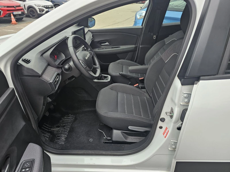 Dacia Jogger 1.0 TCe 90 Stop&Start LPG, снимка 12 - Автомобили и джипове - 52331472