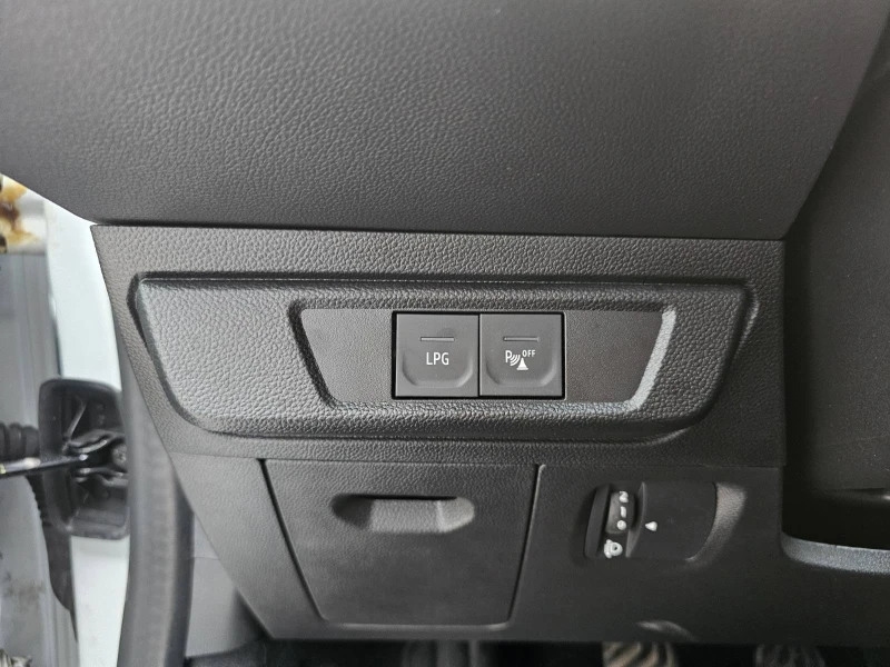 Dacia Jogger 1.0 TCe 90 Stop&Start LPG, снимка 11 - Автомобили и джипове - 52331472