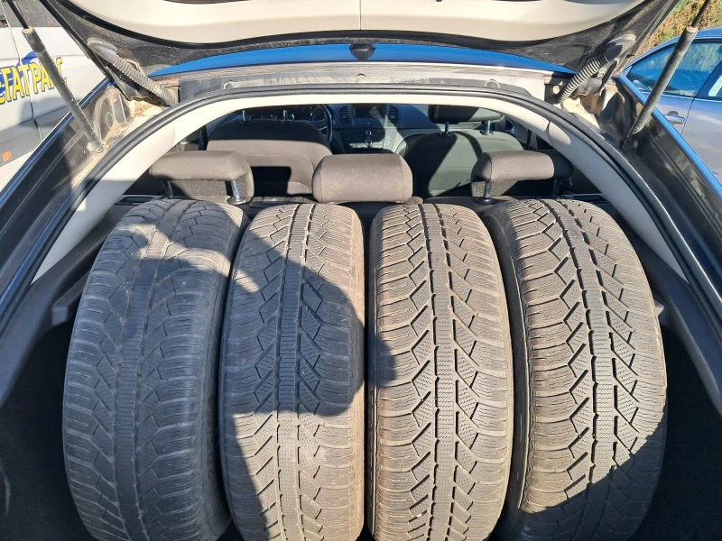 Opel Insignia 2.0cdti 131kc, снимка 14 - Автомобили и джипове - 52627614