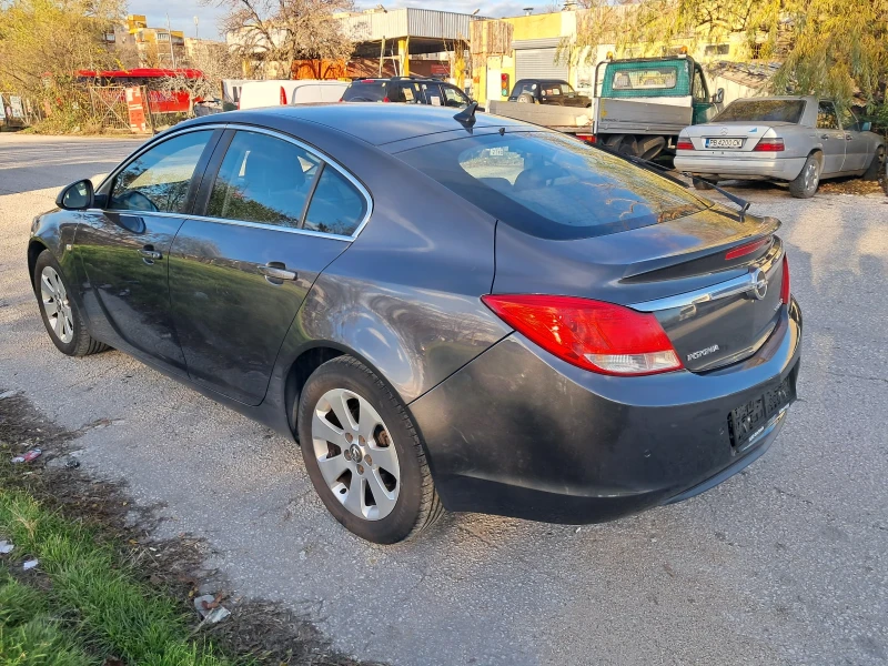Opel Insignia 2.0cdti 131kc, снимка 5 - Автомобили и джипове - 52627614