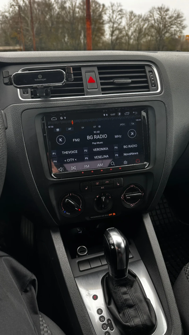 VW Jetta MK6, снимка 15 - Автомобили и джипове - 52907286