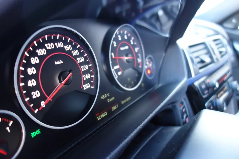 BMW 340 xDrive M Performance, снимка 13 - Автомобили и джипове - 52923293