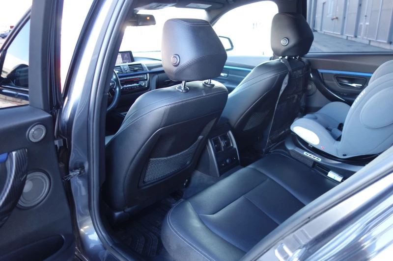 BMW 340 xDrive M Performance, снимка 12 - Автомобили и джипове - 52923293