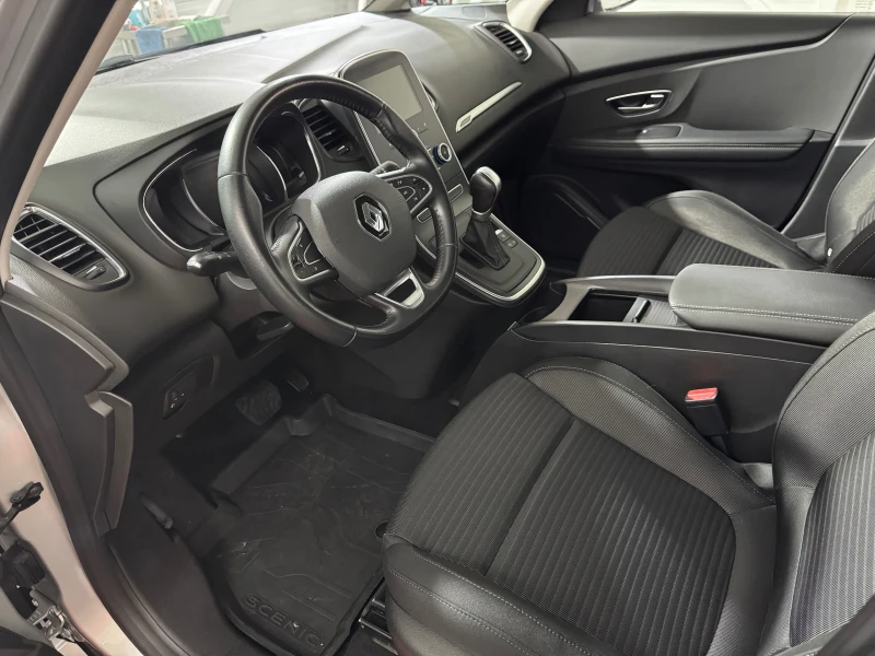 Renault Scenic 1.5 DCI - ENERGY BOSE - Auto/ Keyless/ 137.000 km!, снимка 9 - Автомобили и джипове - 53525811