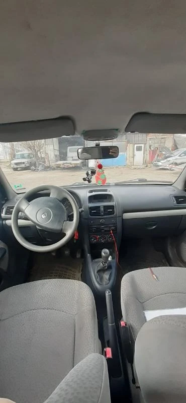 Renault Clio, снимка 4 - Автомобили и джипове - 46963330