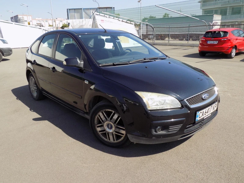 Ford Focus 1.6i, снимка 8 - Автомобили и джипове - 46593252