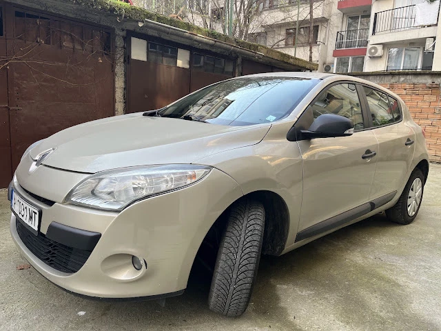 Renault Megane, снимка 2 - Автомобили и джипове - 52775933