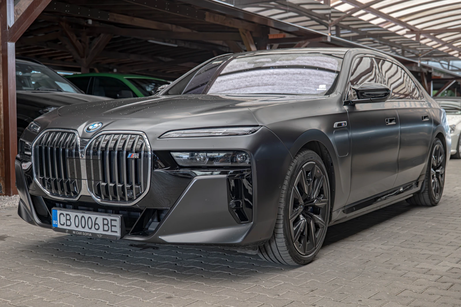 BMW 760 e/Swarovski/Bowers/Theater Screen/Carbon/360 | Mobile.bg   1