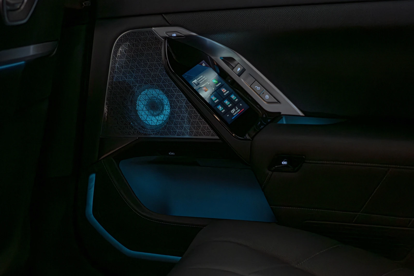 BMW 760 e/Swarovski/Bowers/Theater Screen/Carbon/Камера360 - изображение 10