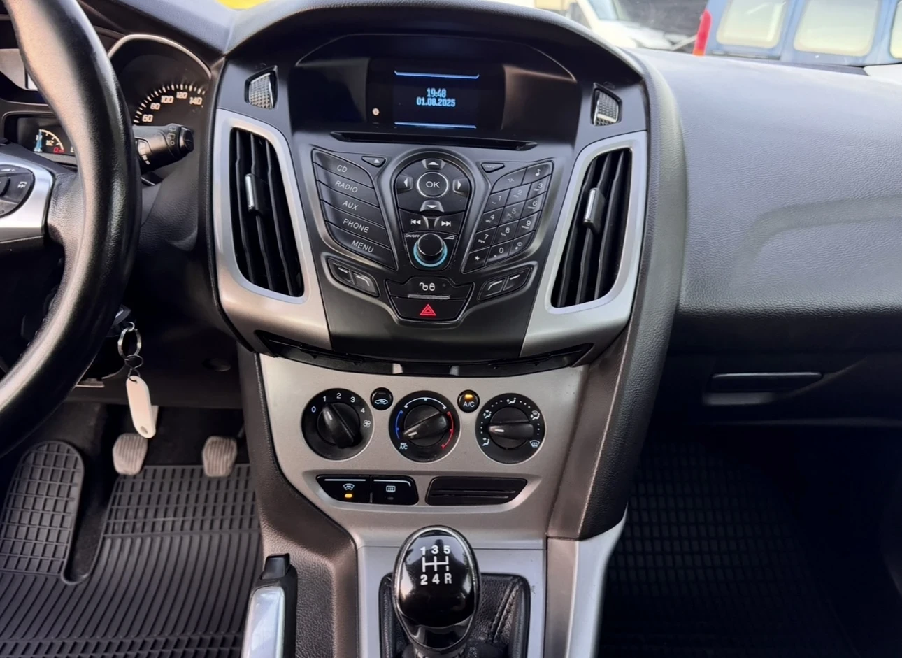 Ford Focus 1.6i/Euro 5B - изображение 8