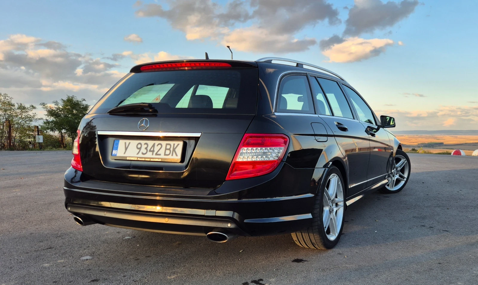 Mercedes-Benz C 320  - изображение 2