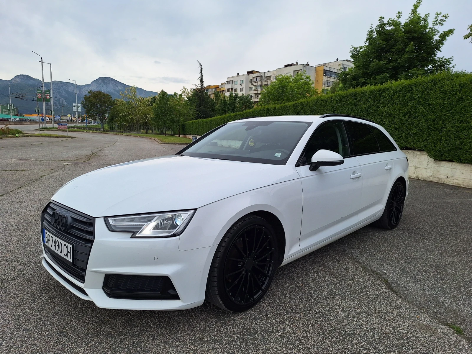 Audi A4 2.0 TDI  Sline  - изображение 2