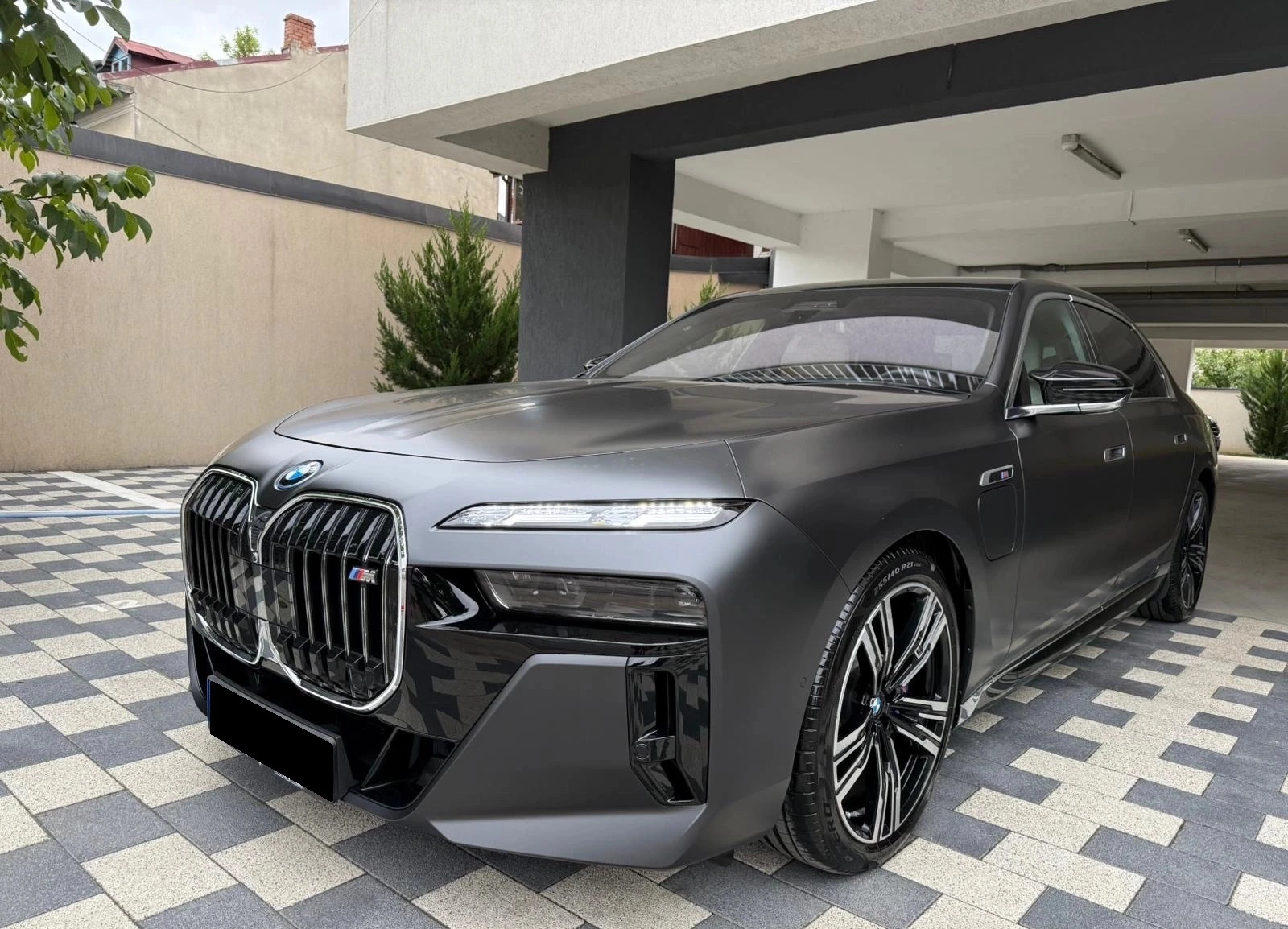 BMW 760 e Plug-in Hybrid xDrive | Mobile.bg   1