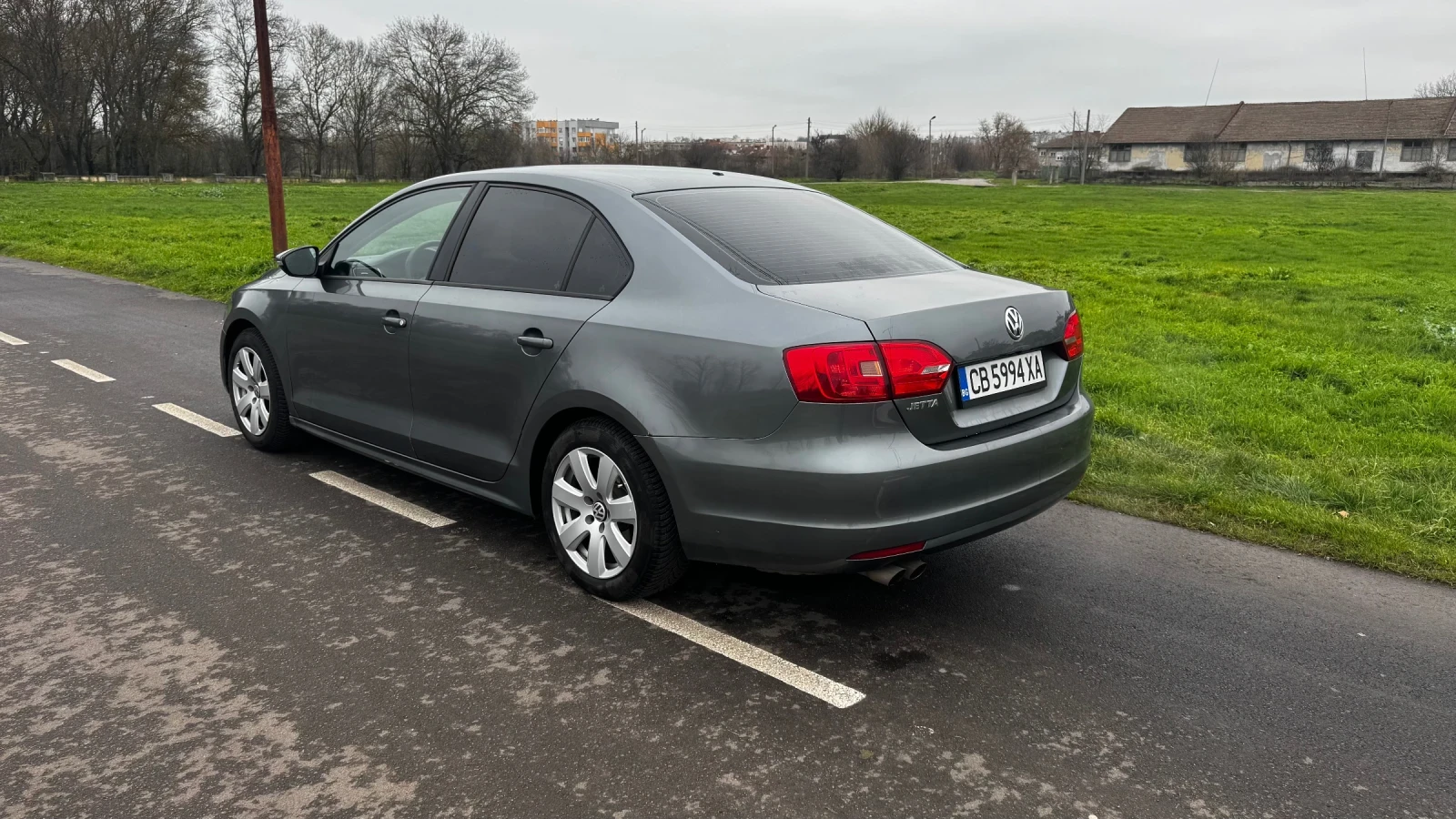 VW Jetta MK6 2.0 - изображение 7