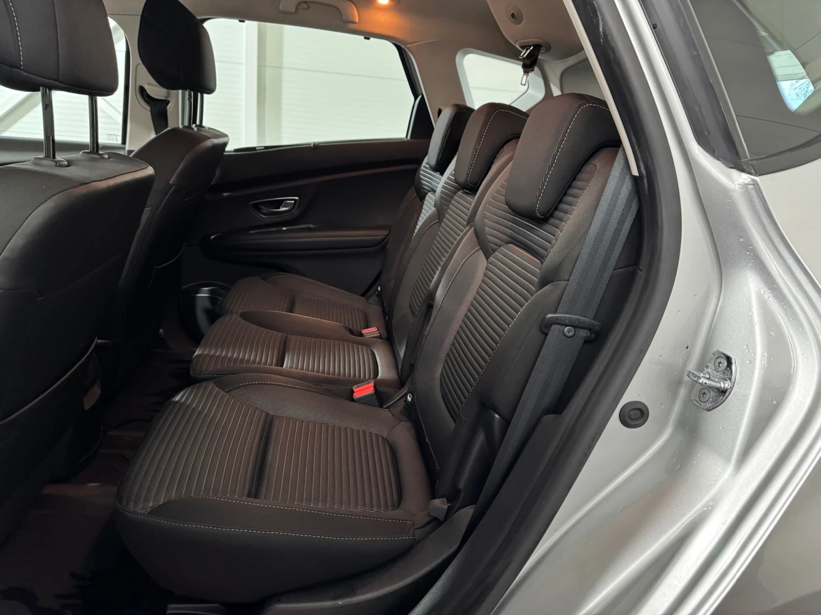 Renault Scenic 1.5 DCI - ENERGY BOSE - Auto/ Keyless/ 137.000 km! | Mobile.bg � ����������� 16