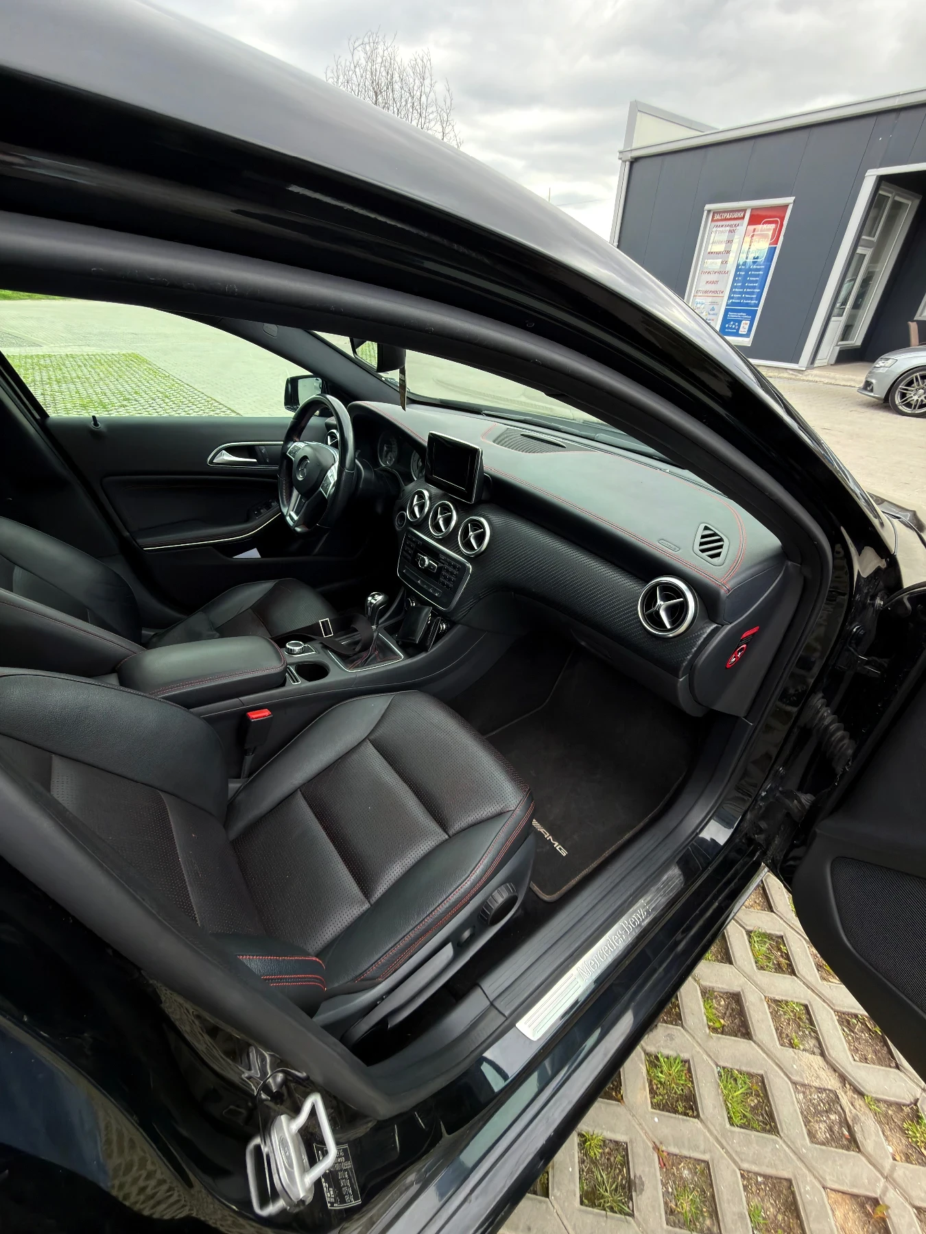 Mercedes-Benz A 200 AMG пакет, снимка 10 - Автомобили и джипове - 54188487