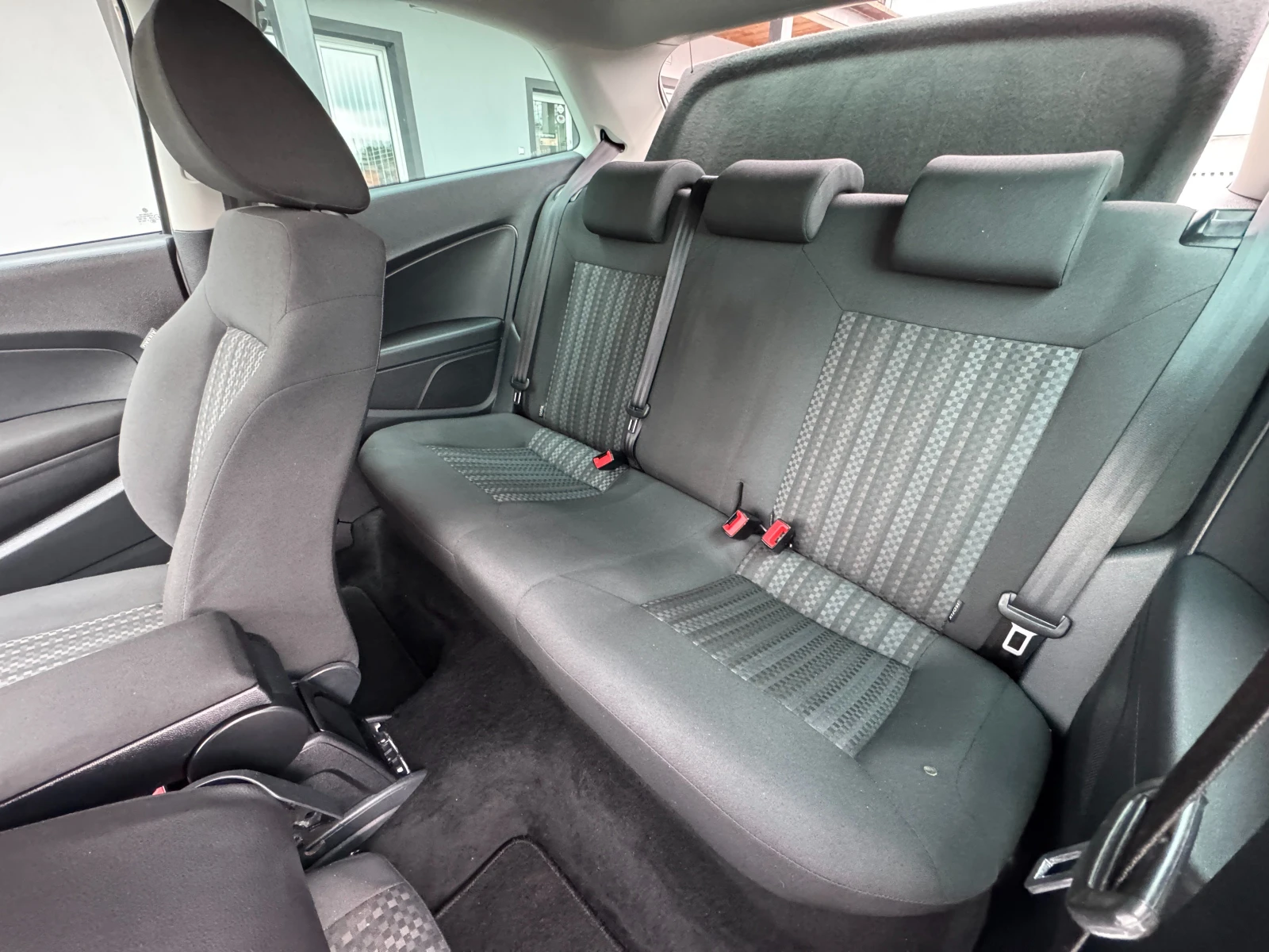 VW Polo 1.4TDI НОВ ВНОС, снимка 11 - Автомобили и джипове - 54377278