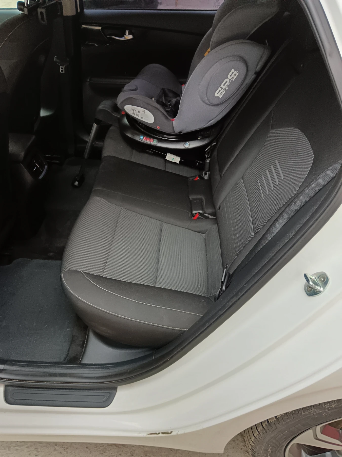 Kia Ceed FORTE 5 2.0 LPG, снимка 10 - Автомобили и джипове - 54452817