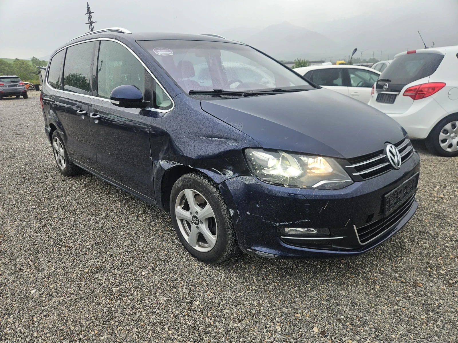 VW Sharan 2.0 TDI DSG , снимка 3 - Автомобили и джипове - 54575585