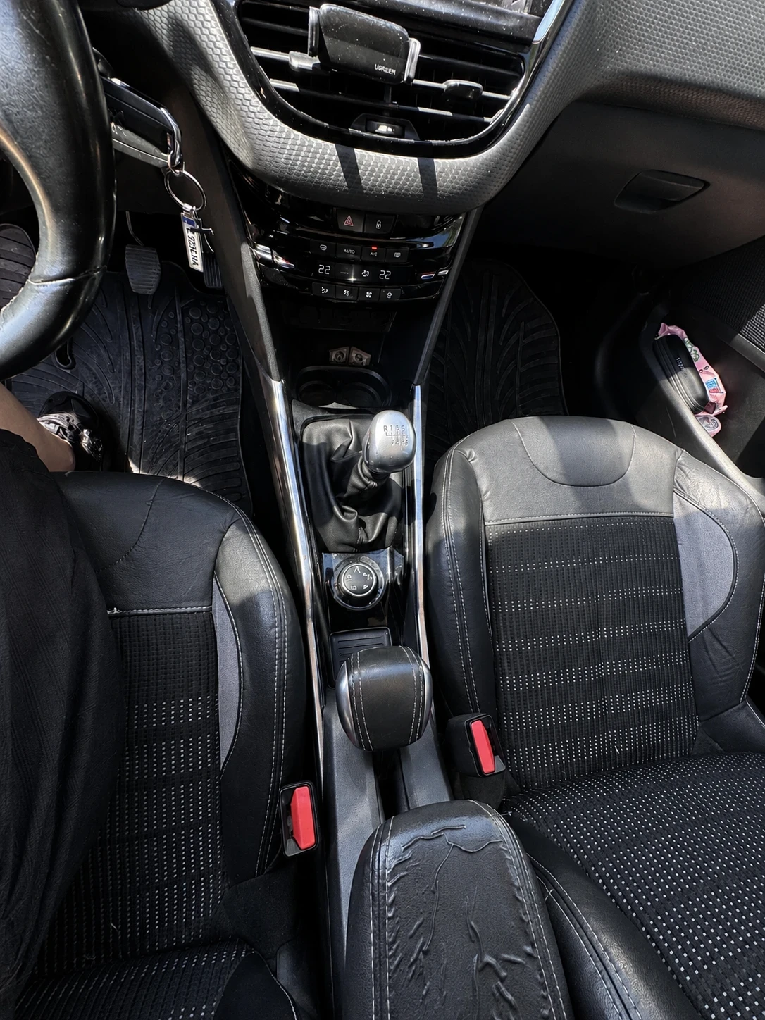 Peugeot 2008, снимка 10 - Автомобили и джипове - 54722969