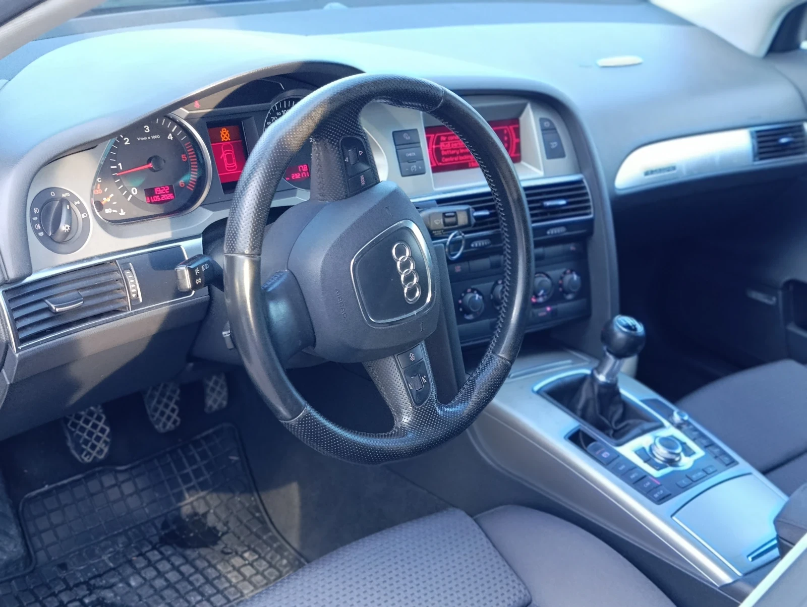 Audi A6 3.0TDI Quattro ръчка, снимка 9 - Автомобили и джипове - 54731500