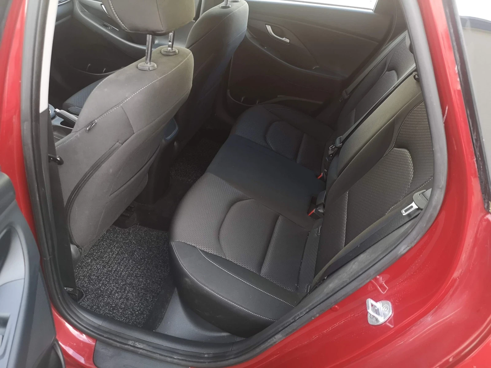 Hyundai I30 Trend, снимка 11 - Автомобили и джипове - 54767925
