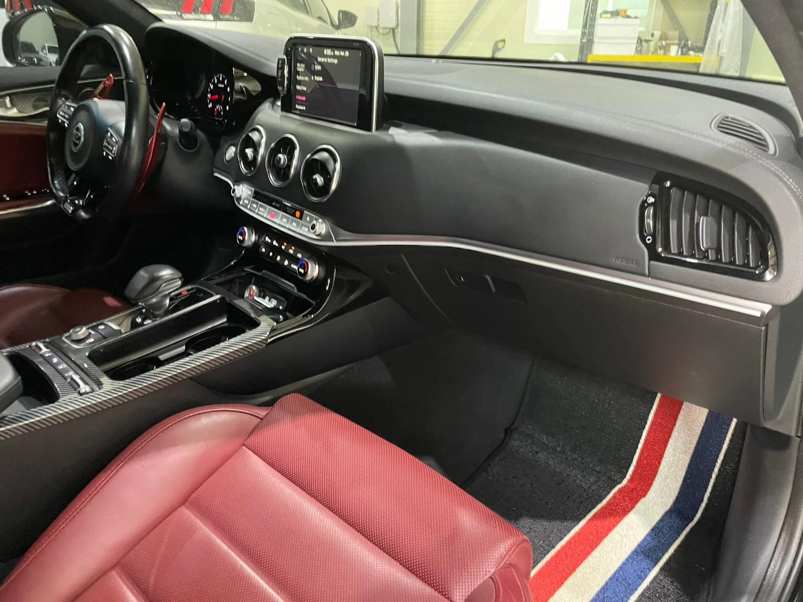 Kia Stinger 3.3 Turbo AWD ! GT !, снимка 10 - Автомобили и джипове - 54932541