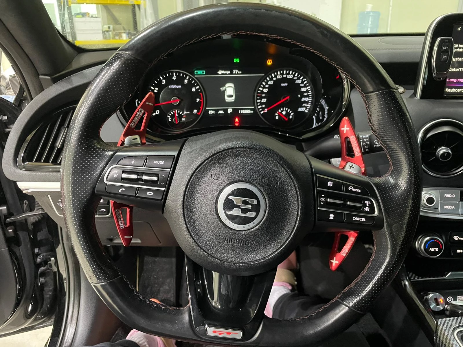Kia Stinger 3.3 Turbo AWD ! GT !, снимка 15 - Автомобили и джипове - 54932541