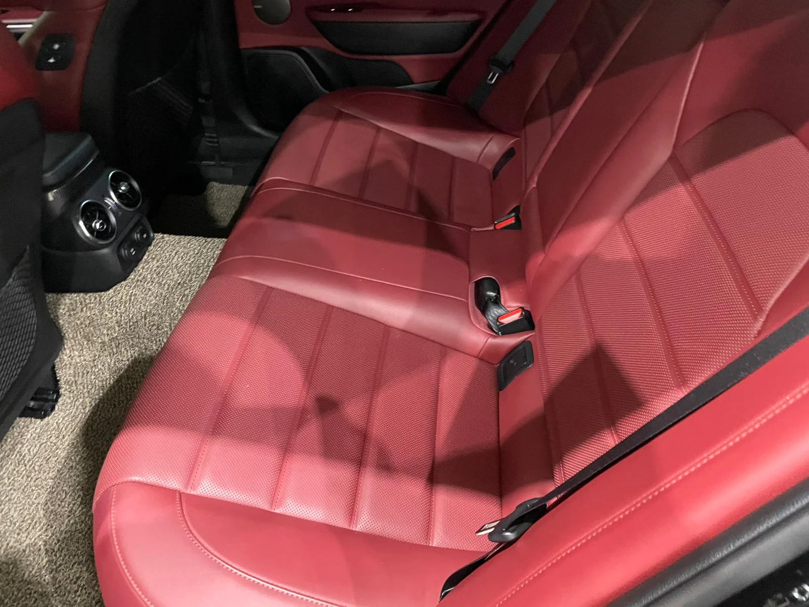 Kia Stinger 3.3 Turbo AWD ! GT !, снимка 11 - Автомобили и джипове - 54932541