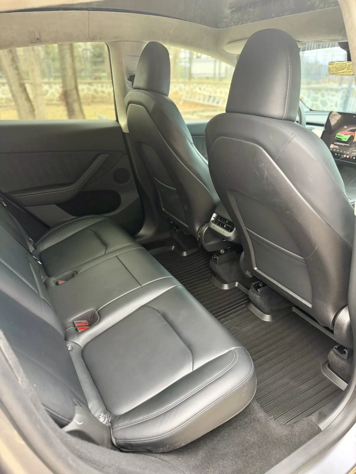 Tesla Model Y Dual Motor Long Range, снимка 8 - Автомобили и джипове - 54953667