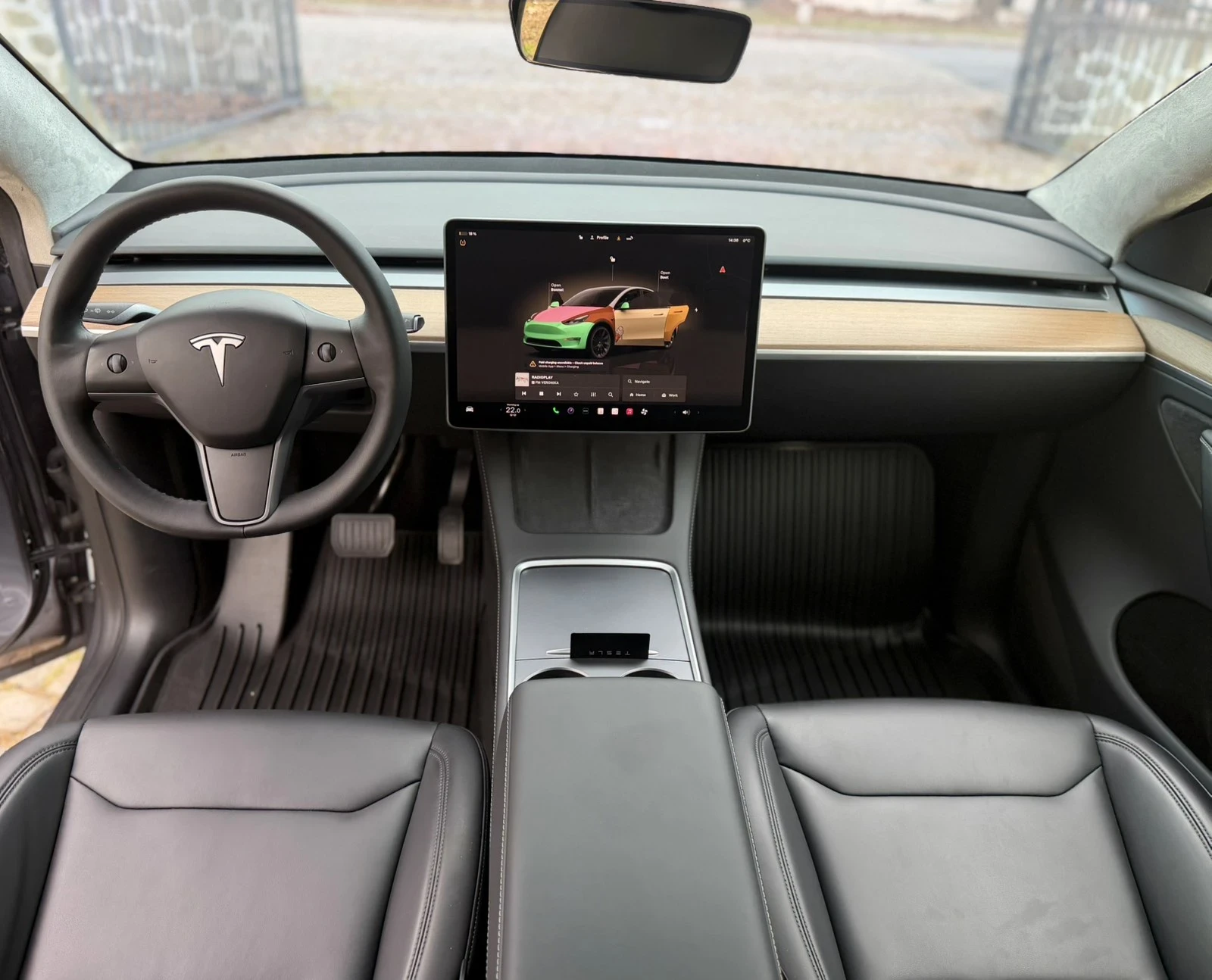 Tesla Model Y Dual Motor Long Range, снимка 12 - Автомобили и джипове - 54953667