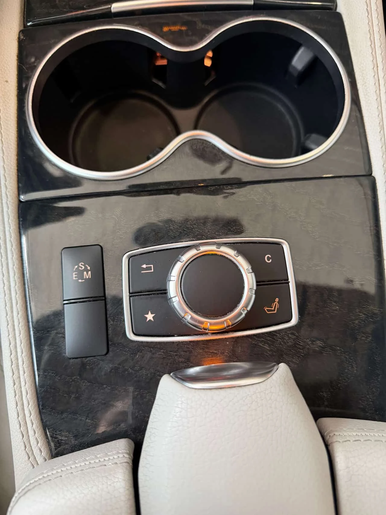 Mercedes-Benz CLS * CARFAX * ���� �� �� | Mobile.bg � ����������� 10