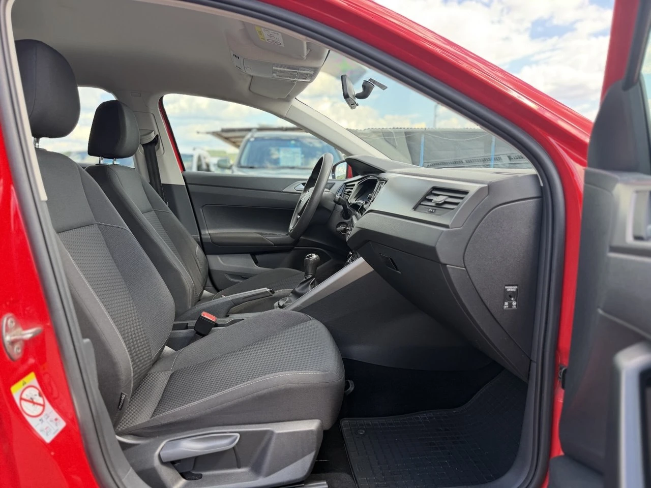 VW Polo 1.6TDI, снимка 14 - Автомобили и джипове - 55296848
