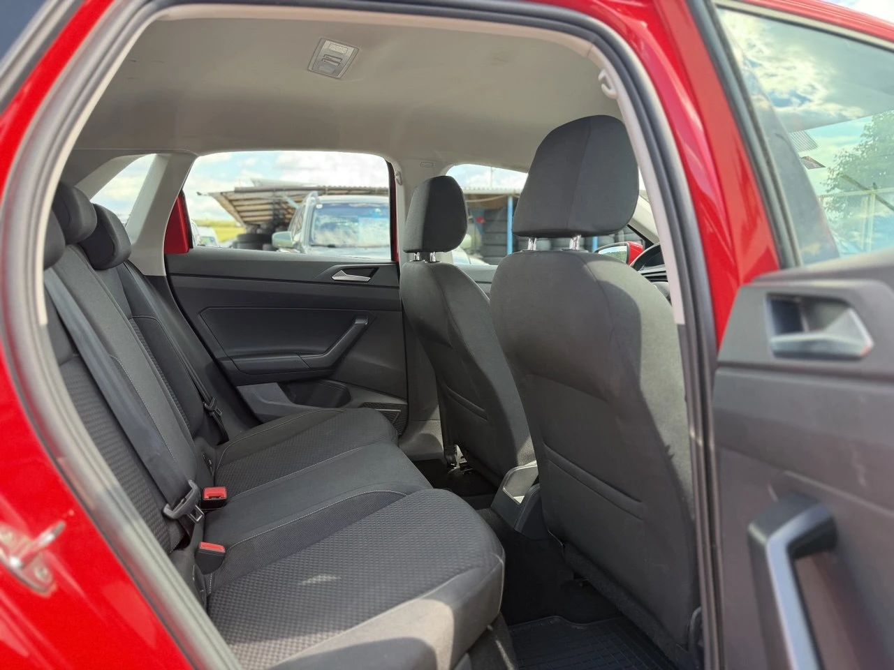 VW Polo 1.6TDI, снимка 12 - Автомобили и джипове - 55296848