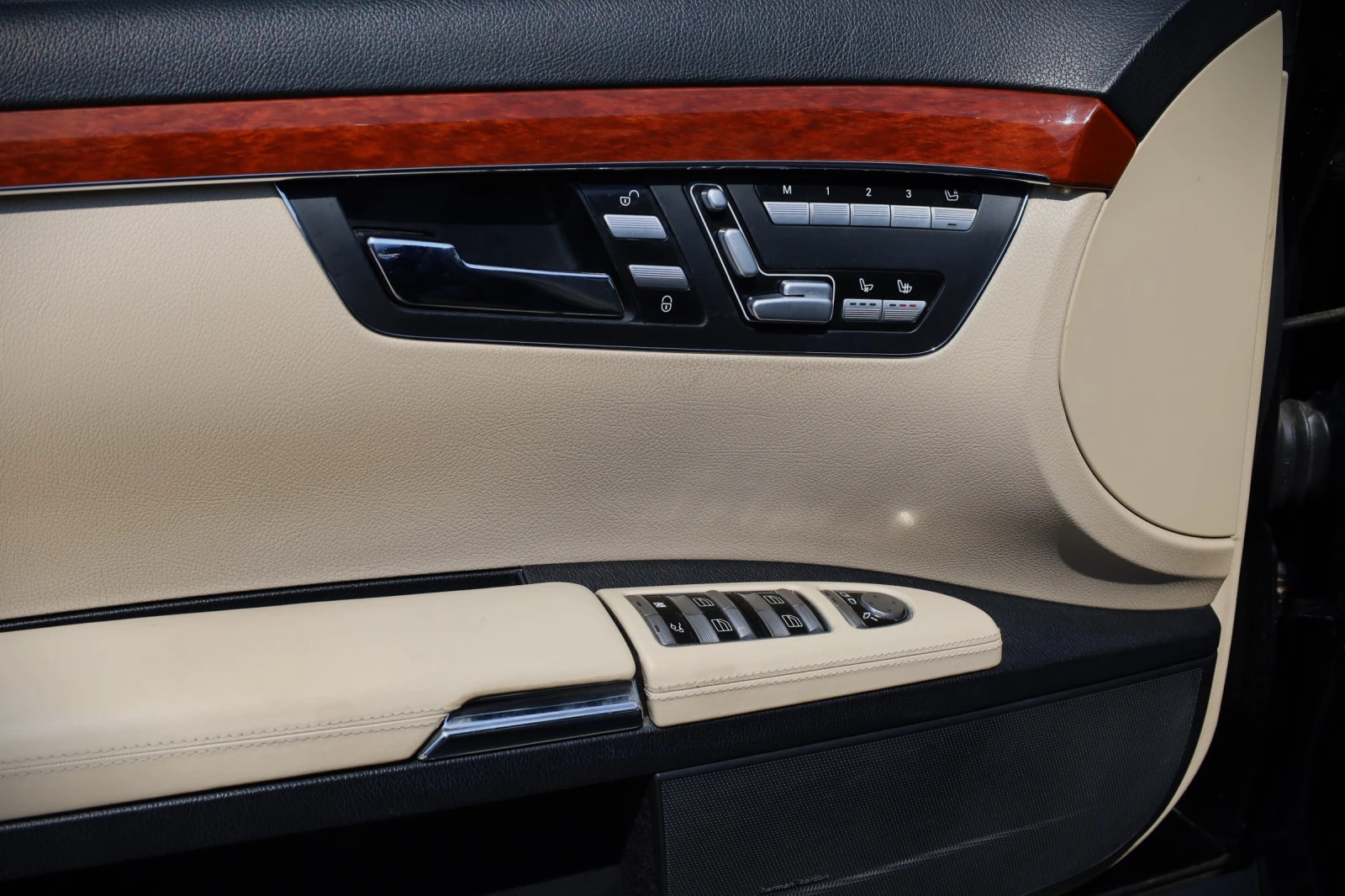 Mercedes-Benz S 500 5.5 БЕНЗИН/ГАЗ, снимка 15 - Автомобили и джипове - 55402770