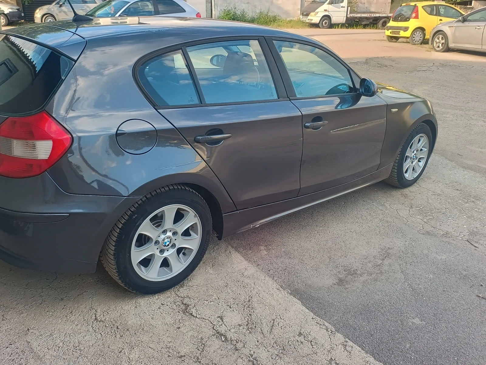 BMW 118 1.8 бензин , снимка 4 - Автомобили и джипове - 55604897