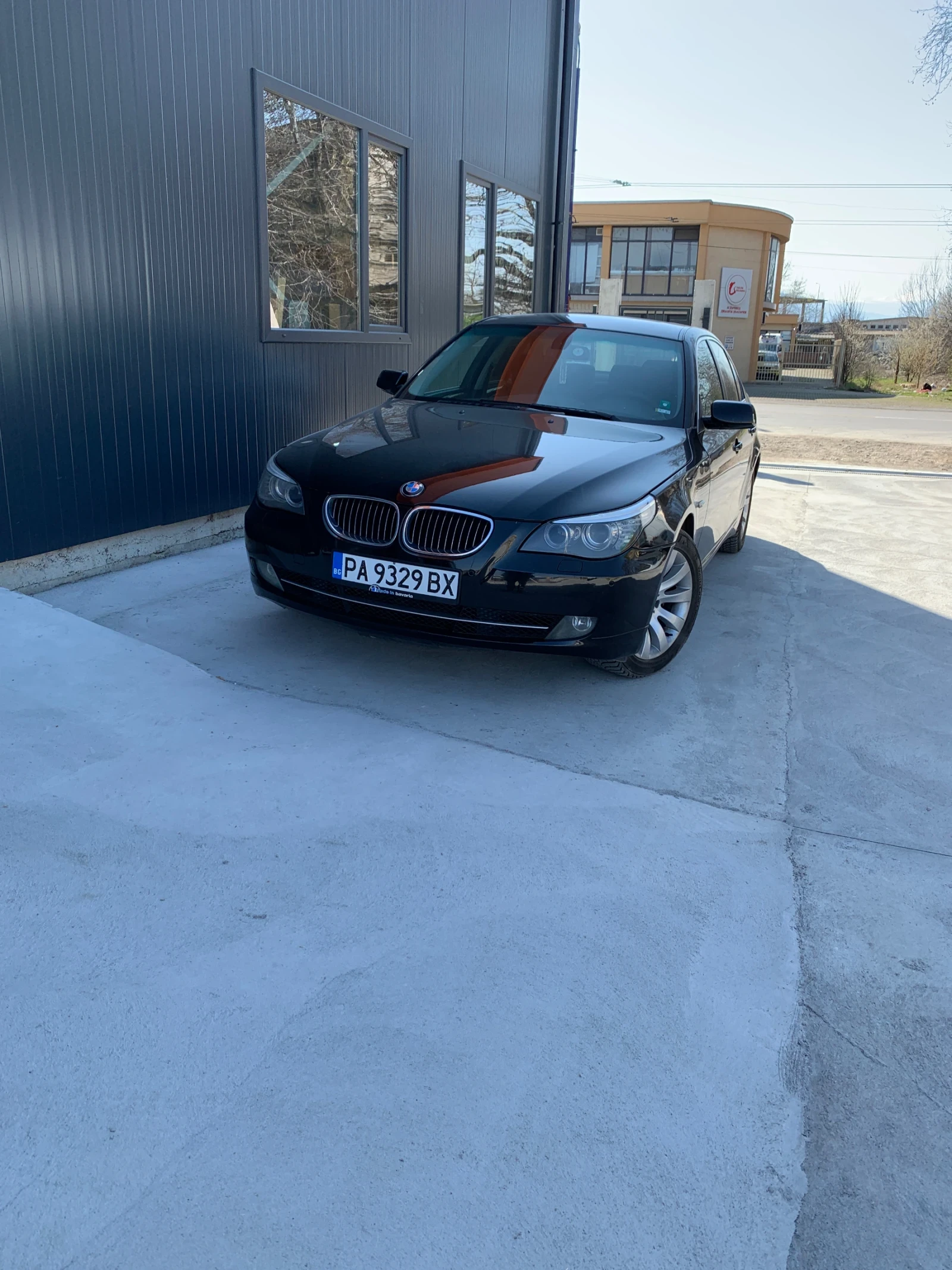 BMW 525 Facelift, снимка 3 - Автомобили и джипове - 55618493