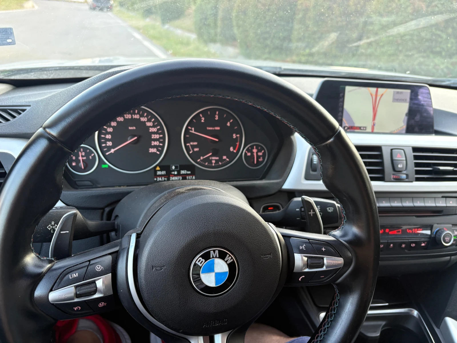 BMW 320, снимка 8 - Автомобили и джипове - 55619013