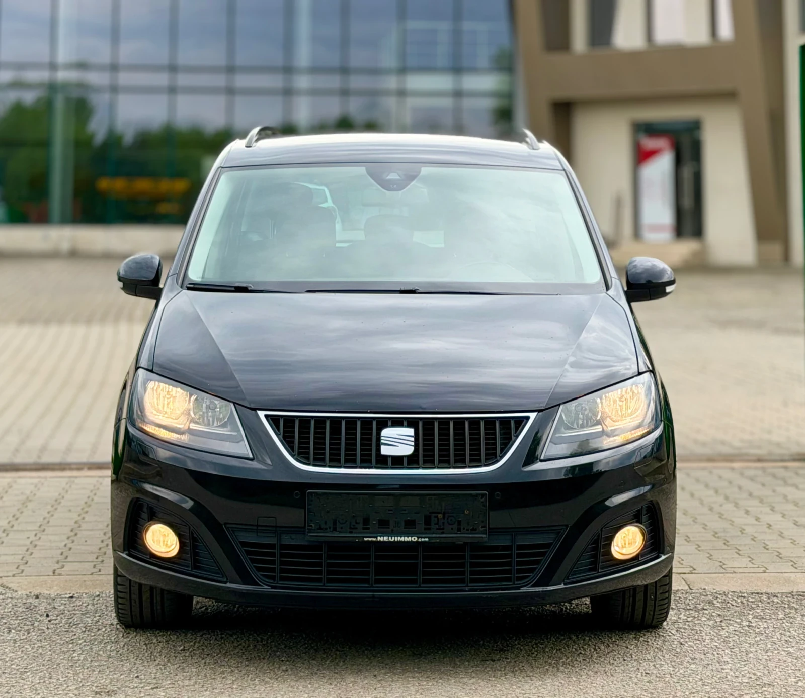 Seat Alhambra 2.0TDi~177hp~DSG~FACELIFT , снимка 2 - Автомобили и джипове - 55796401