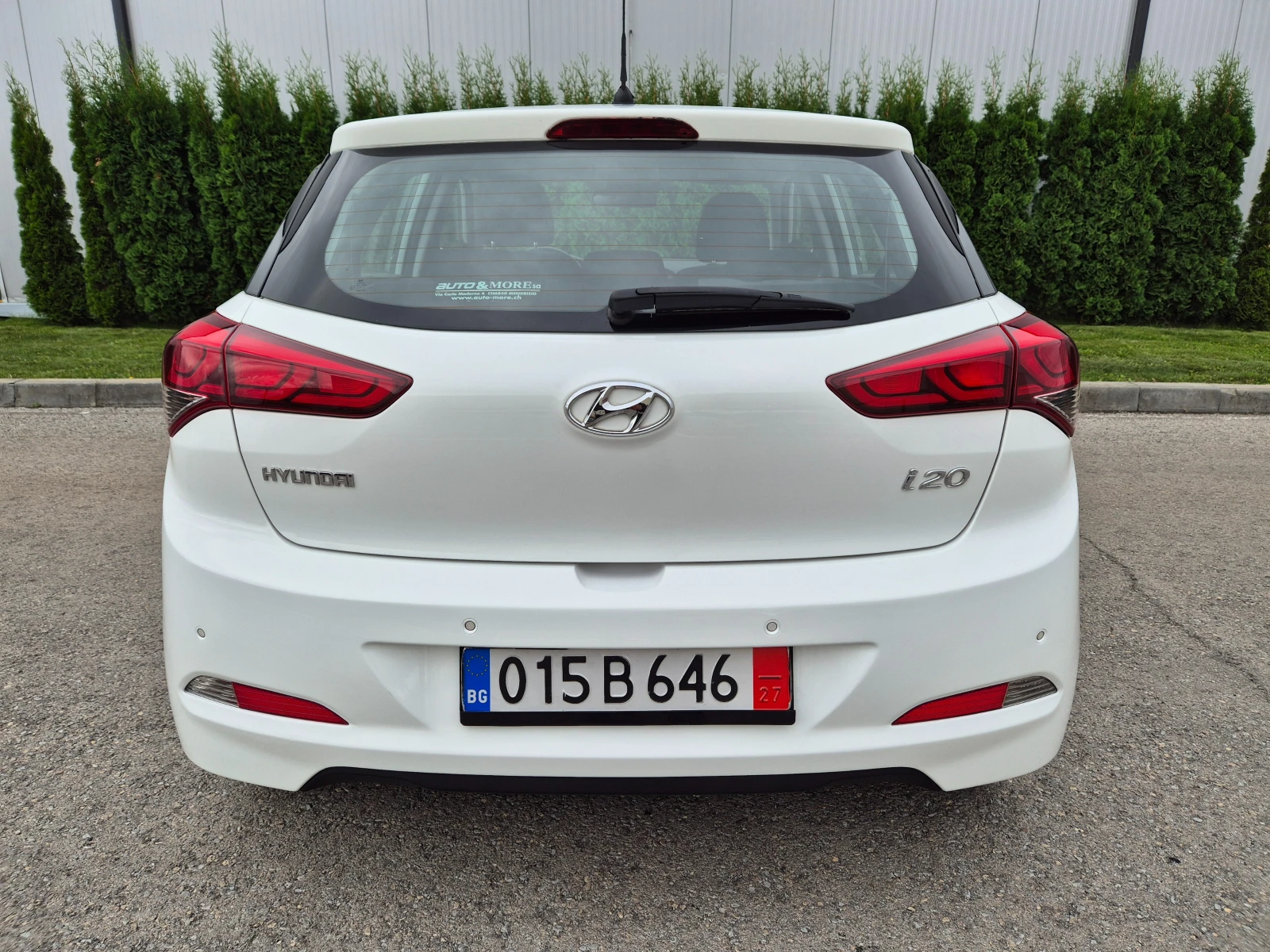 Hyundai I20 1.4i Avtomat Швейцария , снимка 6 - Автомобили и джипове - 56232734