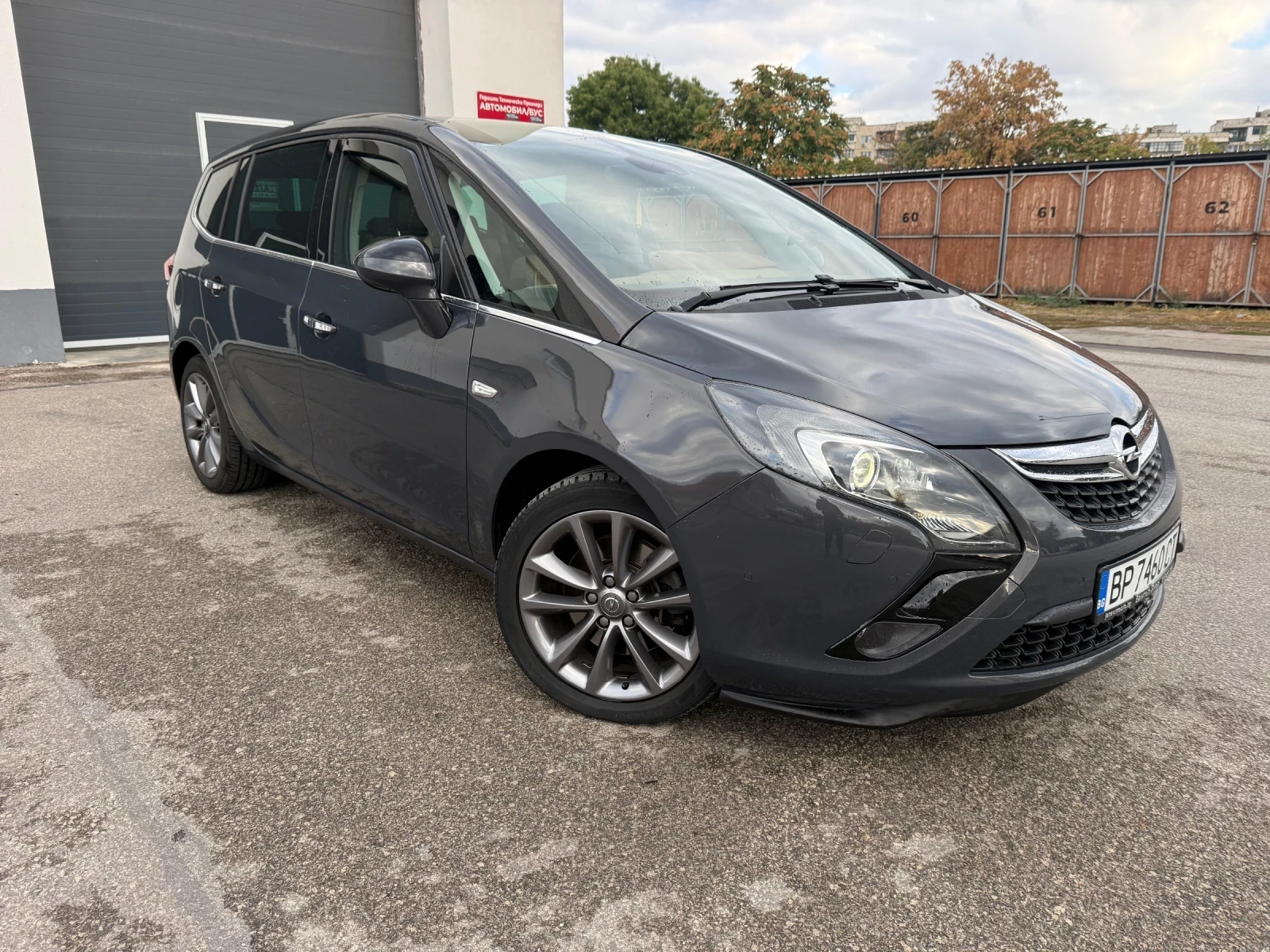 Opel Zafira COSMO PANORAMA 7 МЕСТА, снимка 2 - Автомобили и джипове - 56242427
