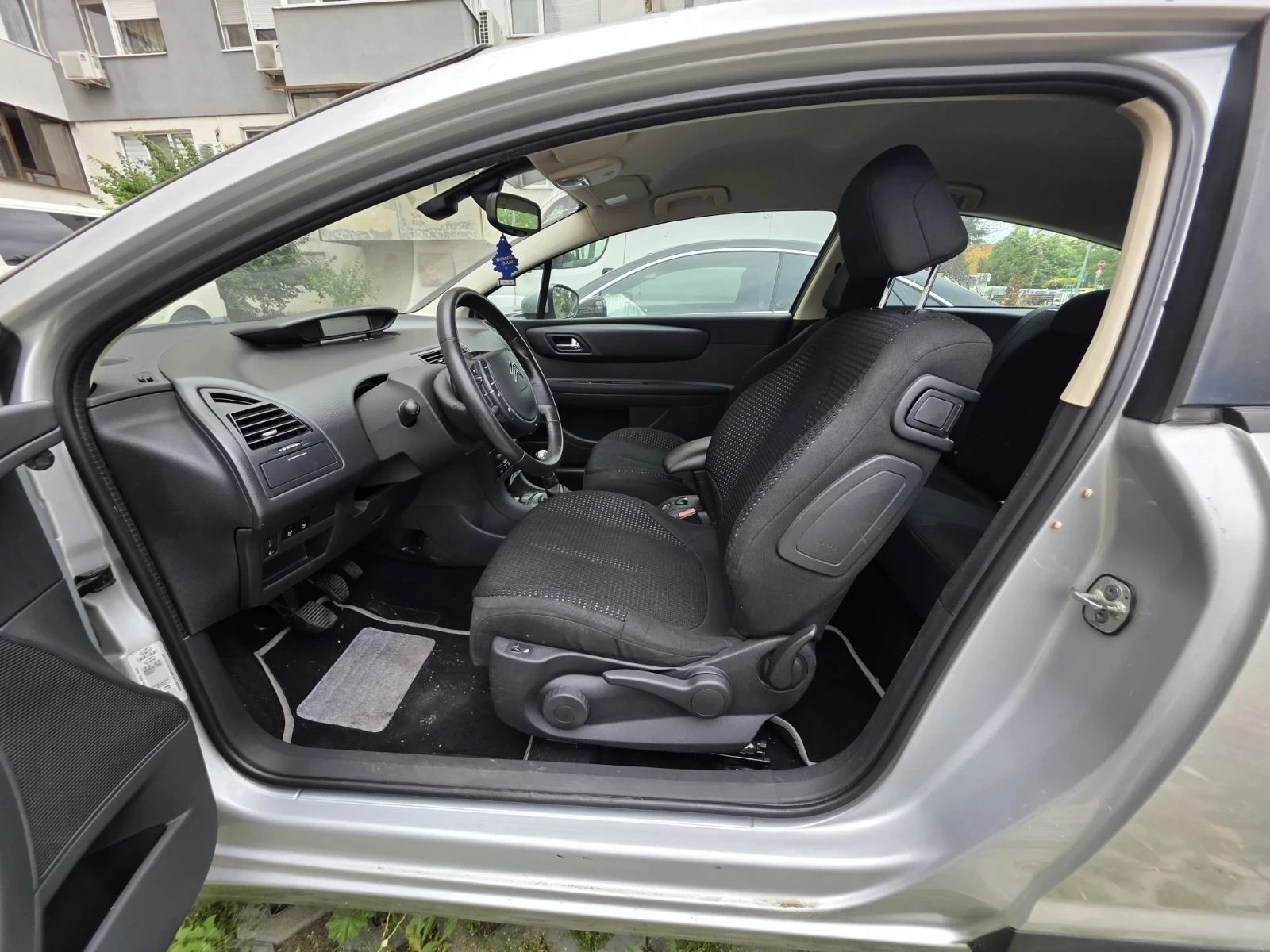 Citroen C4 1.6 HDI Топ Германия , снимка 9 - Автомобили и джипове - 56259692