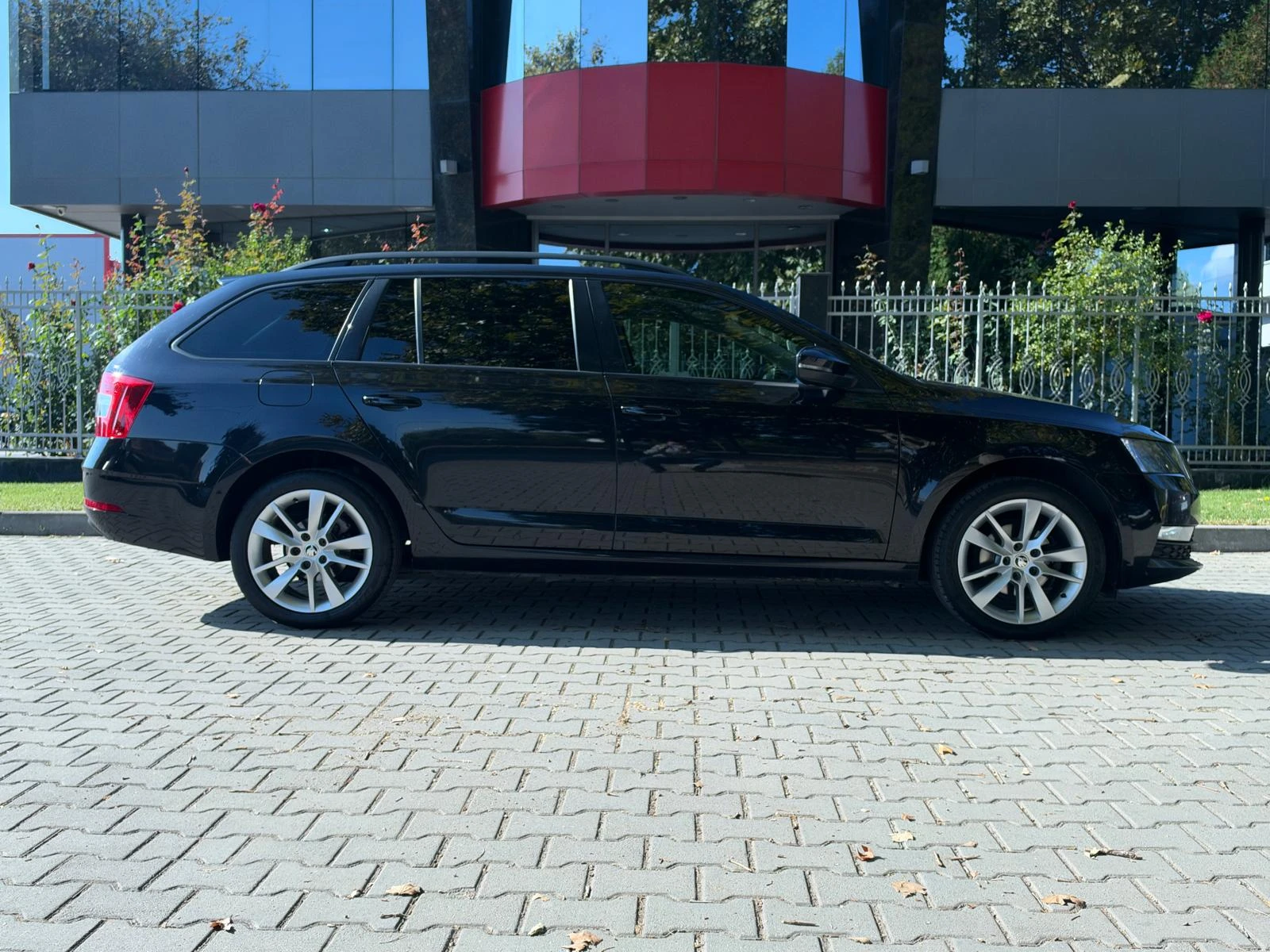 Skoda Octavia 1.6tdi DSG* ACC* Navi* Park Assist*  | Mobile.bg � ����������� 6