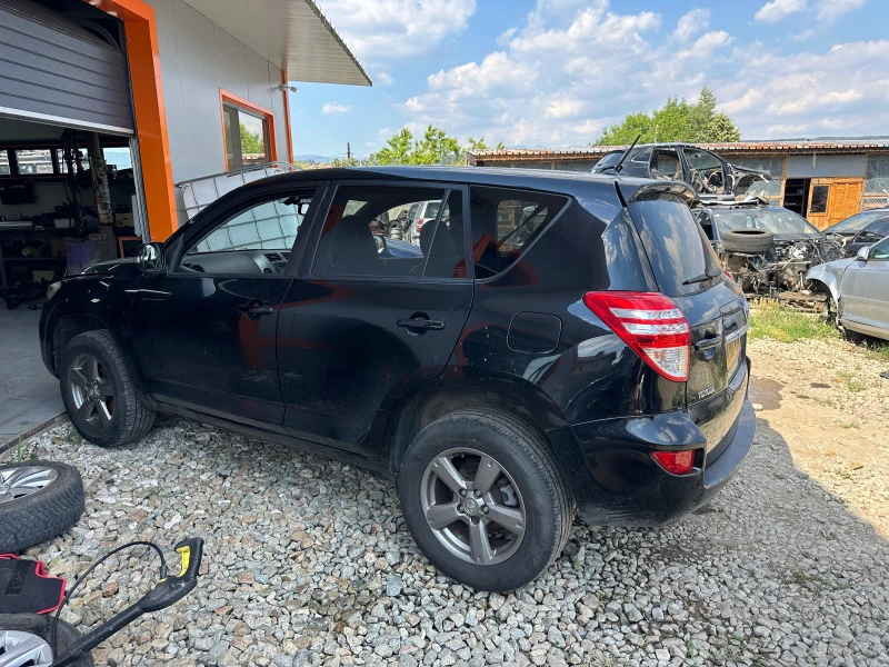 Toyota Rav4, снимка 2 - Автомобили и джипове - 46323253