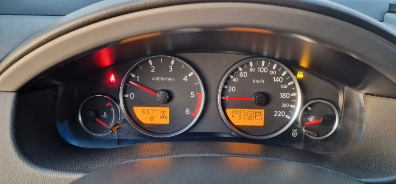 Nissan Pathfinder 2.5 DCTI, 7 мест., снимка 13 - Автомобили и джипове - 48118275