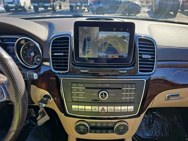 Mercedes-Benz GLS 500 4MATIC * NAVI * LED * CAMERA * HARMAN * ПОДГРЕВ, снимка 10 - Автомобили и джипове - 48789928